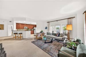 2305 EDGEWATER DRIVE, ORLANDO, FL 32804 - MLS#MFRO6412500