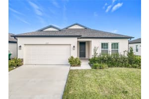 1317 Sterling Pointe Dr, DELTONA