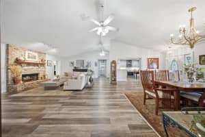 1049 SPRING LANDING DRIVE, WINTER GARDEN, FL 34787 - MLS#MFRO6412927
