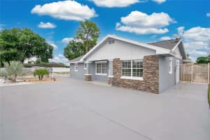 614 SIDNEY CIRCLE, WINTER HAVEN, FL 33880 - MLS#MFRO6413011