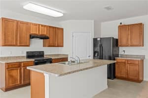 817 SHEEN CIRCLE, HAINES CITY, FL 33844 - MLS#MFRO6413118