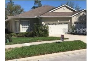 213 Lourdan Ct, DEBARY