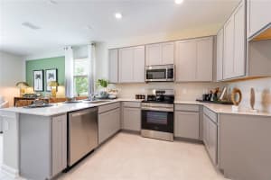 2571 SKYLINE LOOP, KISSIMMEE, FL 34758 - MLS#MFRO6413432