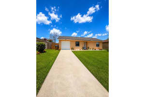 348 CORNWALLIS COURT, KISSIMMEE, FL 34758 - MLS#MFRO6413531
