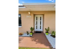 348 CORNWALLIS COURT, KISSIMMEE, FL 34758 - MLS#MFRO6413531