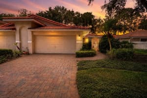 8237 BREEZE COVE LANE, ORLANDO, FL 32819 - MLS#MFRO6413667
