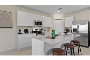 5027 OAKS RIVER STREET, DAVENPORT, FL 33837 - MLS#MFRO6413759