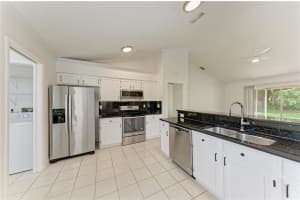 6101 55TH AVENUE CIRCLE, BRADENTON, FL 34203 - MLS#MFRO6413807