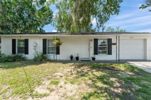 2710 W COUNTY ROAD 44, EUSTIS, FL 32726 - MLS#MFRO6413886