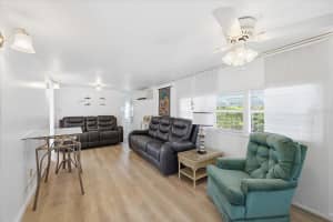6621 KANSAS STREET, BRADENTON, FL 34207 - MLS#MFRO6414051