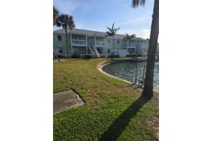 5231 BEACH DRIVE, ST PETERSBURG, FL 33705 - MLS#MFRO6414350