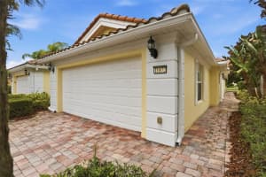 11872 ISELLE DRIVE, ORLANDO, FL 32827 - MLS#MFRO6414444