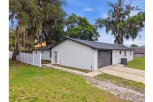 107 S High St, LAKE MARY