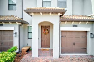 1294 ROYAL ST GEORGE BOULEVARD, DAVENPORT, FL 33896 - MLS#MFRO6414466