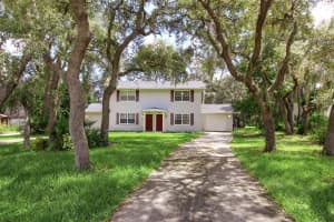 3818 RED OAK COURT, LAKE WALES, FL 33898 - MLS#MFRO6414909
