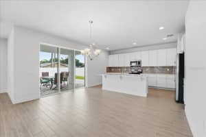 819 LOWOOD COURT, ORLANDO, FL 32825 - MLS#MFRO6415059