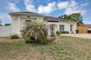 7906 NAPOLEON STREET, ORLANDO, FL 32825 - MLS#MFRO6415439