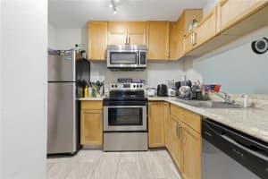 5219 VIA HACIENDA CIRCLE, ORLANDO, FL 32839 - MLS#MFRO6415444