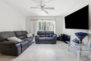 5219 VIA HACIENDA CIRCLE, ORLANDO, FL 32839 - MLS#MFRO6415444