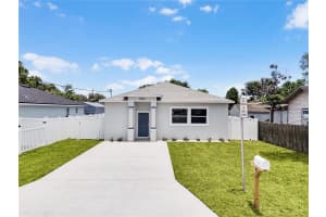 5445 SIMMONS RD, LAKELAND, FL 33811 - MLS#MFRO6415900