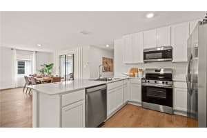 303 CASTLEVIEW DRIVE, DAVENPORT, FL 33837 - MLS#MFRO6416202