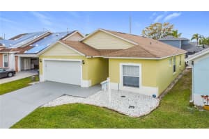 458 HOLLINGHEAD LOOP, DAVENPORT, FL 33896 - MLS#MFRO6416303