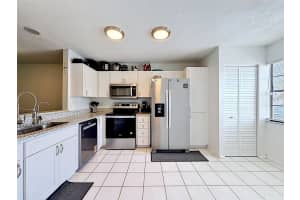 5301 LADYWELL CT, TAMPA, FL 33624 - MLS#MFRO6417170