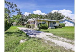 5211 MAPLE LANE, NAPLES, FL 34113 - MLS#MFRO6417451