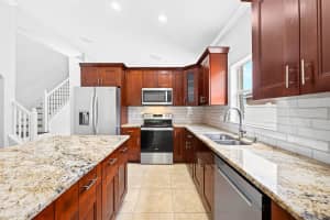 403 CAREY WAY, ORLANDO, FL 32825 - MLS#MFRO6417871