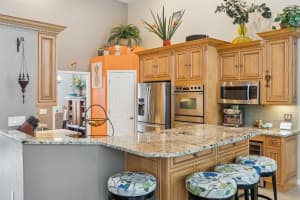1647 EAGLE NEST CIRCLE, WINTER SPRINGS, FL 32708 - MLS#MFRO6418175