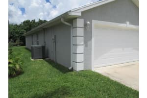 645 SE 25th Dr, Okeechobee, FL 34974, Sold 04/04/22