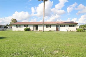 2618 SE 38TH TRL, OKEECHOBEE, FL 34974 Sold 04/20/23