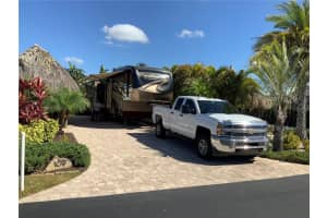 521 39TH COVE, OKEECHOBEE, FL 34974 Sold 11/07/24