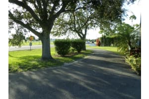 3212 18TH TERRACE, OKEECHOBEE, FL 34974 Sold 10/27/23