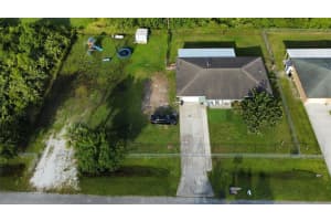 2896 33RD AVENUE, OKEECHOBEE, FL 34972 Sold 11/30/23