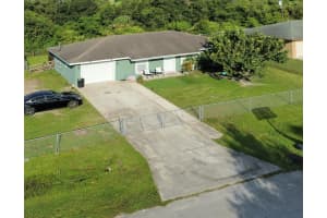2896 33RD AVENUE, OKEECHOBEE, FL 34972 Sold 11/30/23