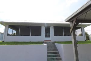 3731 19TH TERRACE, OKEECHOBEE, FL 34974 Sold 08/15/23