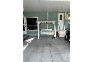6615 53RD LANE, OKEECHOBEE, FL 34974 Sold 02/12/25