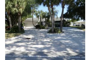 1677 SE 24TH BOULEVARD, OKEECHOBEE, FL 34974 Sold 01/24/25