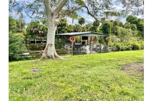 2011 8TH AVENUE, OKEECHOBEE, FL 34974 Sold 12/13/24