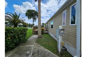 2701 44TH AVENUE, OKEECHOBEE, FL 34974 Sold 05/02/25