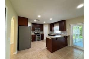 4215 MENDENWOOD LANE, ORLANDO, FL 32826 Sold 12/03/24