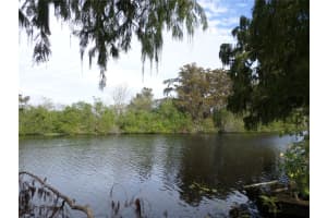 1987 SE 24TH BLVD, OKEECHOBEE, FL 34974 Sold 01/03/25