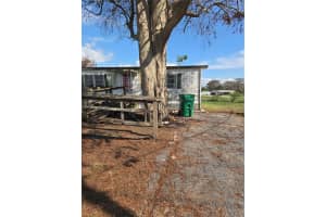 3516 25TH TERRACE, OKEECHOBEE, FL 34974 Sold 04/04/25