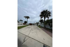 5327 65TH AVENUE, OKEECHOBEE, FL 34974 Sold 10/14/25