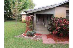 15649 30TH TERRACE, OKEECHOBEE, FL 34972 Sold 04/25/25