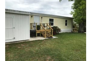 1039 8TH STREET, OKEECHOBEE, FL 34974 Sold 04/30/25