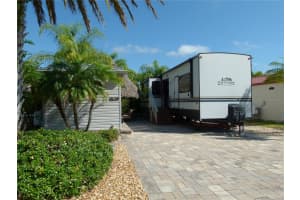 601 42ND COVE, OKEECHOBEE, FL 34974 - MLS#MFROK225098