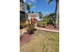502 42ND COVE, OKEECHOBEE, FL 34974 - MLS#MFROK225131