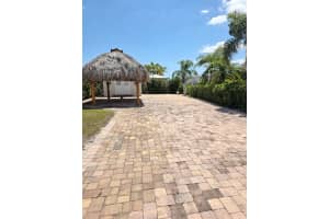 516 38TH TRACE, OKEECHOBEE, FL 34974 - MLS#MFROK225151